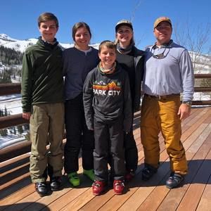 Meet your Posher, Lee